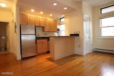 Main picture of 195 Commonwealth Ave