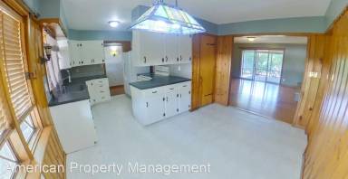 Main picture of 711 Canfield Dr