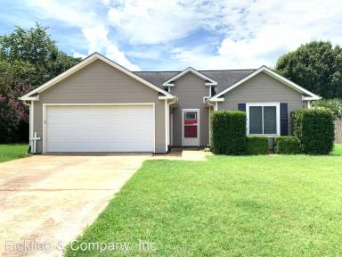 Main picture of 200 Bessermer Dr