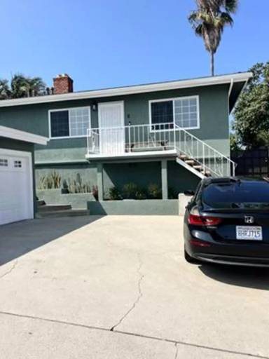 Main picture of 4543 W 132nd St