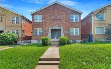 Main picture of 3718 Chippewa St