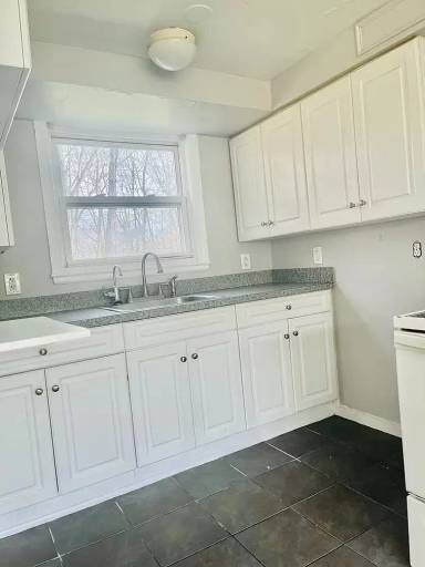 Main picture of 153 N Ridgeland Rd