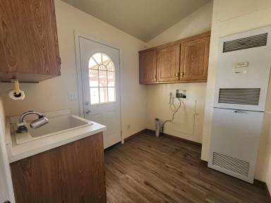 Main picture of 1843 Keyes Rd