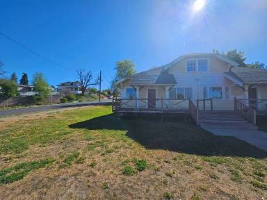 Main picture of 1230 N Madelia St