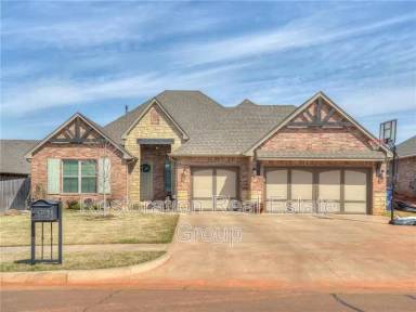 Main picture of 4309 NW 152nd Pl