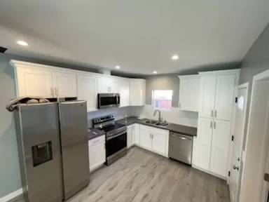 Main picture of 3311 Lewis Ave