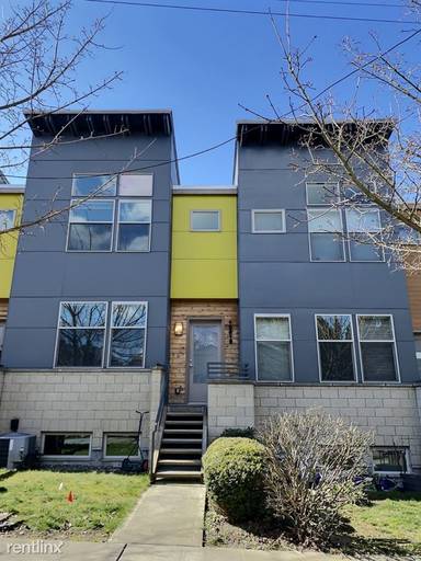 Main picture of 10521 Stone Ave N