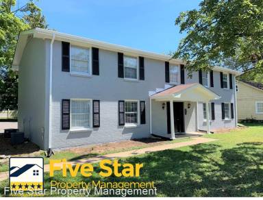 Main picture of N Maple Street