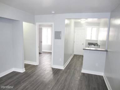 Main picture of 1241 1/4 E 64th St
