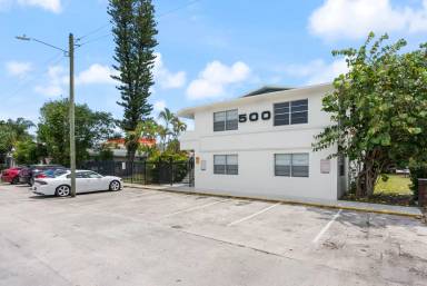 Main picture of 500 SE 22nd St