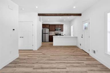 Main picture of 3407 Carman Rd