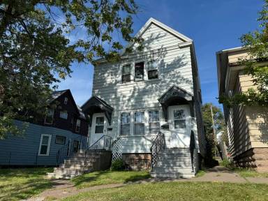 Main picture of 405 E 5th St