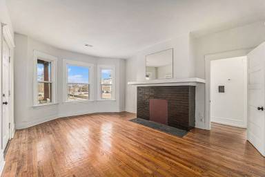 Main picture of 7407 Dunedin St