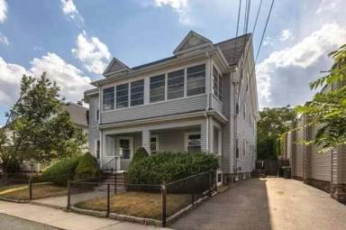 Main picture of 40 Prentiss St