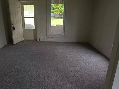 Main picture of 709 S Nebraska St