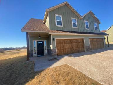 Main picture of 124 Eagle Meadow Dr