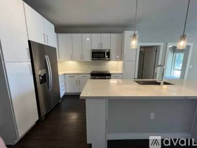 Main picture of 4055 Brighton Blvd