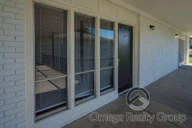 Main picture of 4724 S Court St