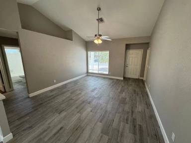 Main picture of 768 E Stottler Pl