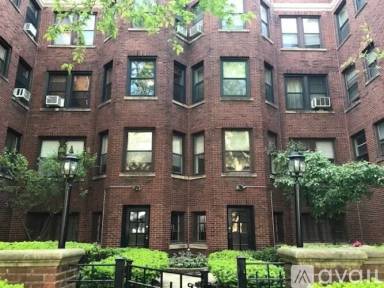 Main picture of 512 W Belden Ave