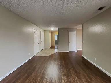 Main picture of 5821 Longs Peak Pl