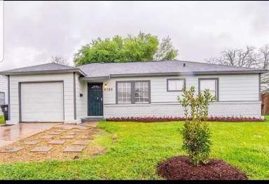 Main picture of 9705 Fairland Dr
