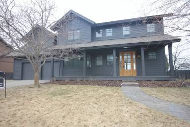Main picture of 1023 Creekview Dr