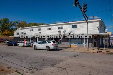 Main picture of 5284 Broadway