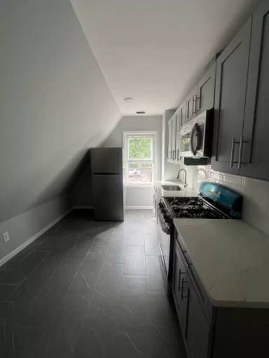 Main picture of 54 N 9th St