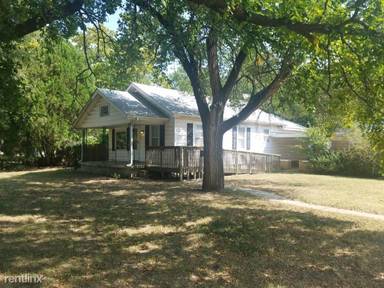 Main picture of 3208 W 9th St N