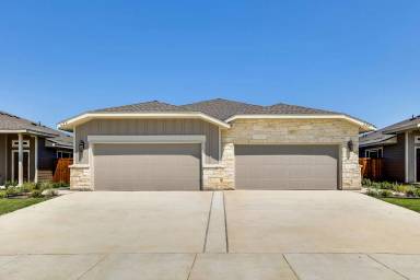 Main picture of 629 Blackland Dr