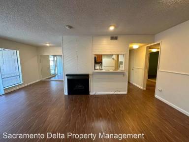 Main picture of 2486 Larkspur Ln