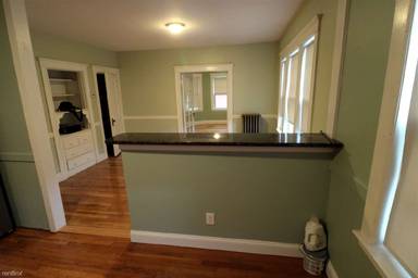Main picture of 146 Boylston St