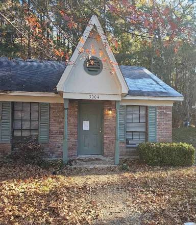 Main picture of 3004-22 Zachry Ave