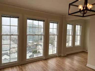 Main picture of 1090 Eddy St