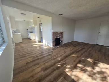 Main picture of 13530 Leadwell St