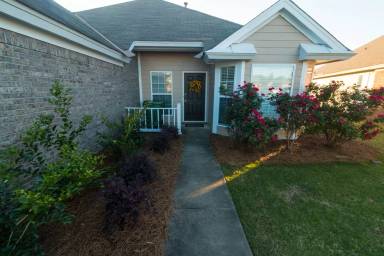 Main picture of 8853 Ashland Park Pl