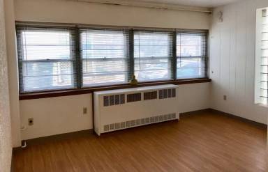 Main picture of 140 W Gorham St