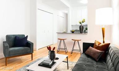 Main picture of 45 Wall St Apartments
