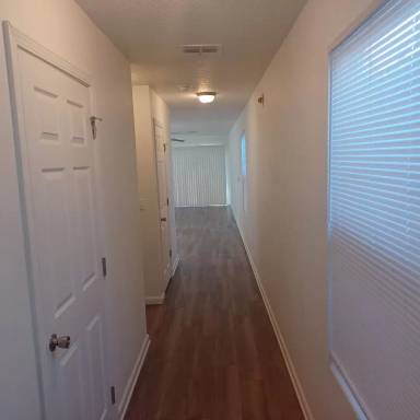 Main picture of 1210 Lake Shore Blvd