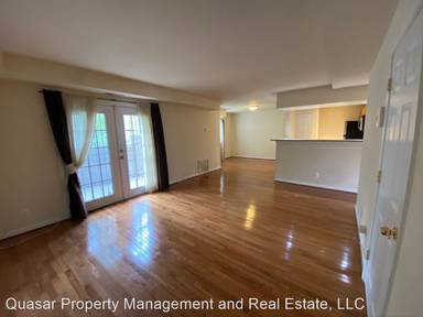 Main picture of 7516 Hawthorne St