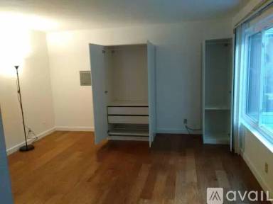 Main picture of 4225 Cesar Chavez St