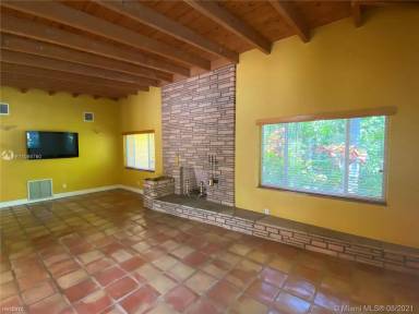 Main picture of 9600 SW 57th Ave