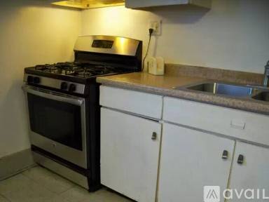 Main picture of 1401 Grand Ave