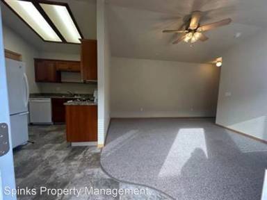 Main picture of 1810 Maplewood Dr