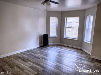 Main picture of 7600 S Essex Ave