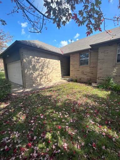 Main picture of 430 S Brooktrail Way