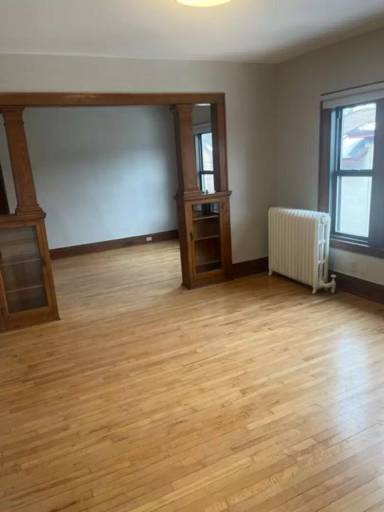 Main picture of 411 12th Ave SE