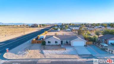 Main picture of 13685 Sierra Rd