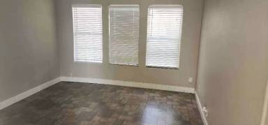 Main picture of 2705 Ayers St